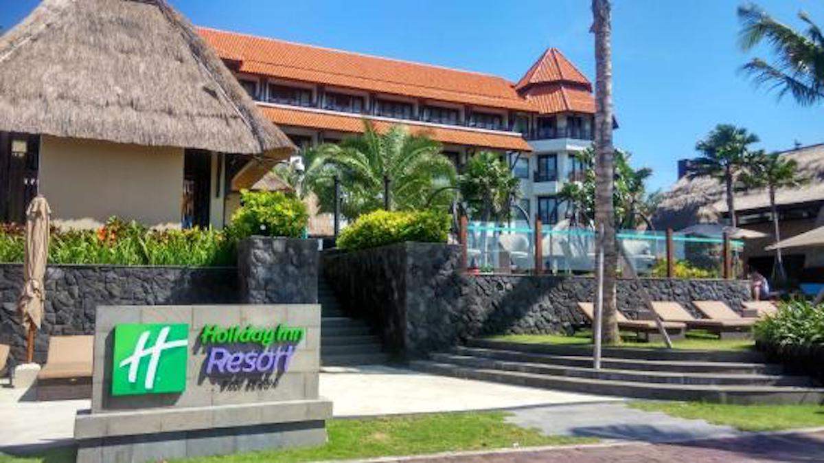 American Comfort, Balinese Charm: Best Resort in Bali